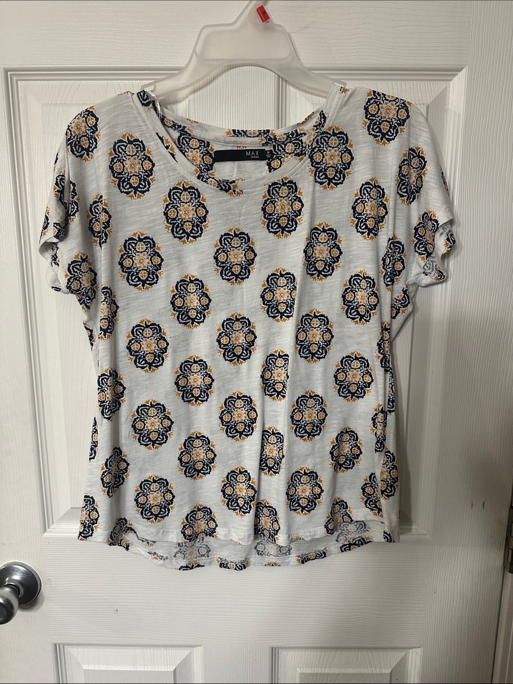 Max Studio White Short-Sleeve Tee with Navy and Gold Medallion Print